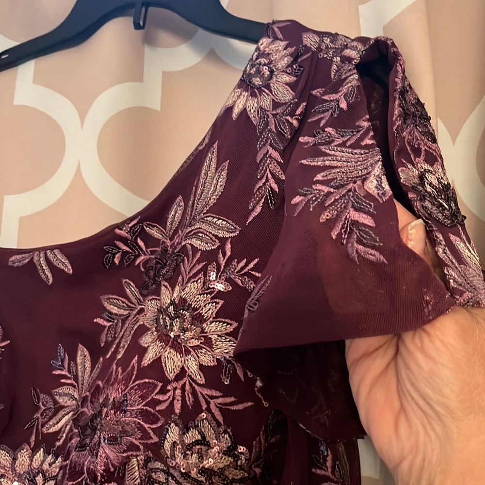 R & M RICHARDS PLUM WINE GOWN - Picture 6 of 15